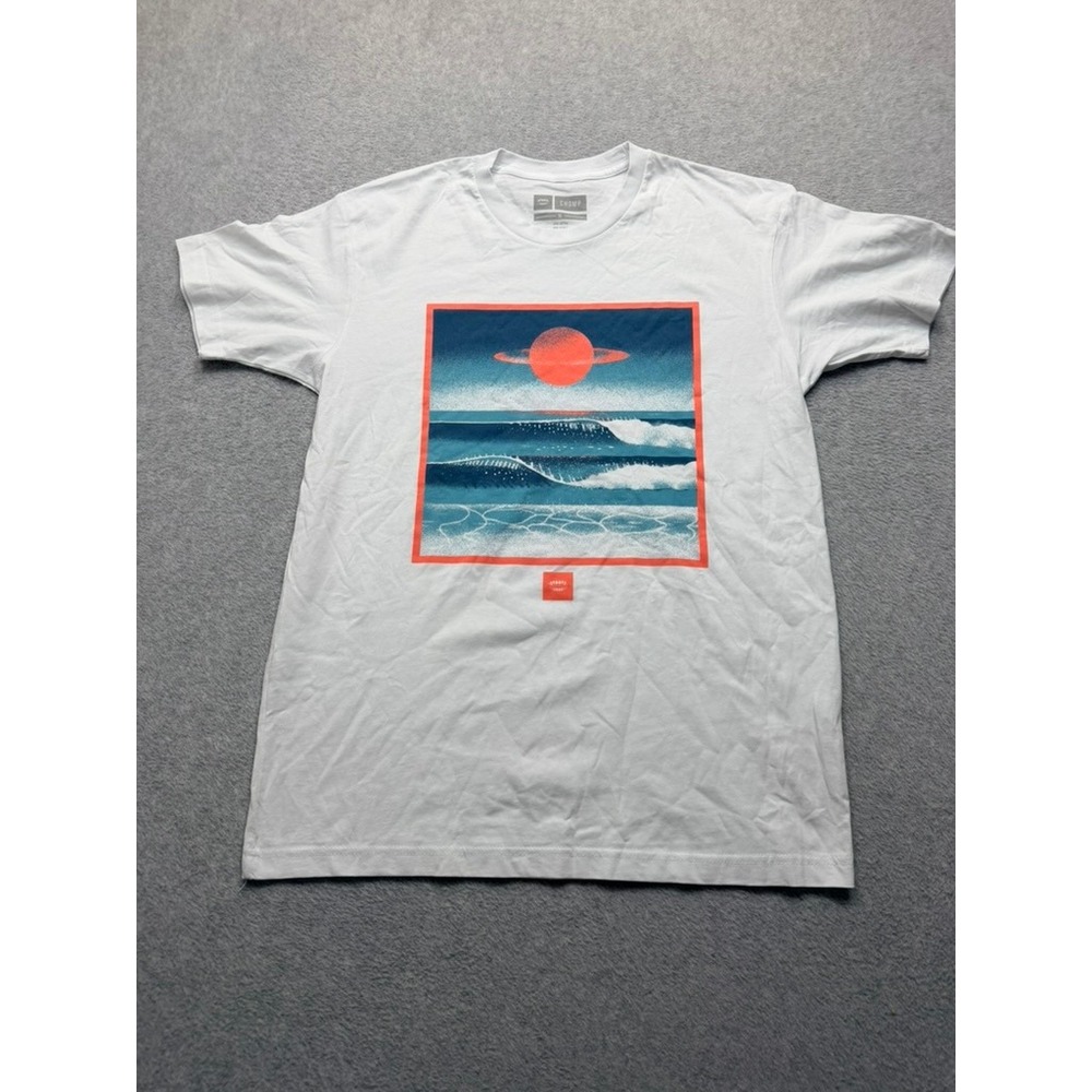 Chomp Brand Mens Graphic T-Shirt White Surreal Ocean Planet Waves Size M